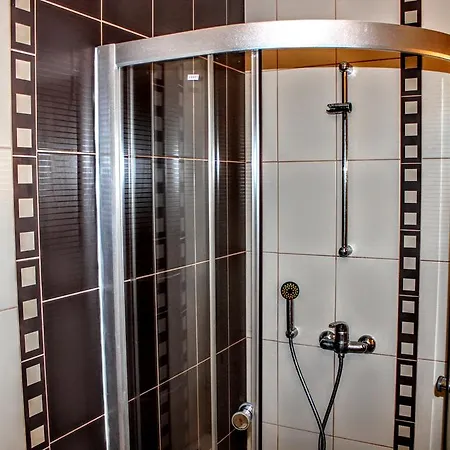 Selce 4 U 크리크베니카