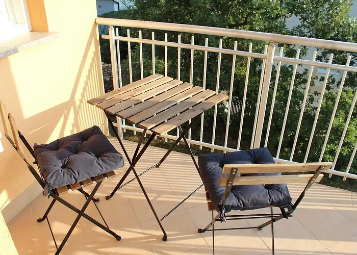 Apartman Selce 4 U *